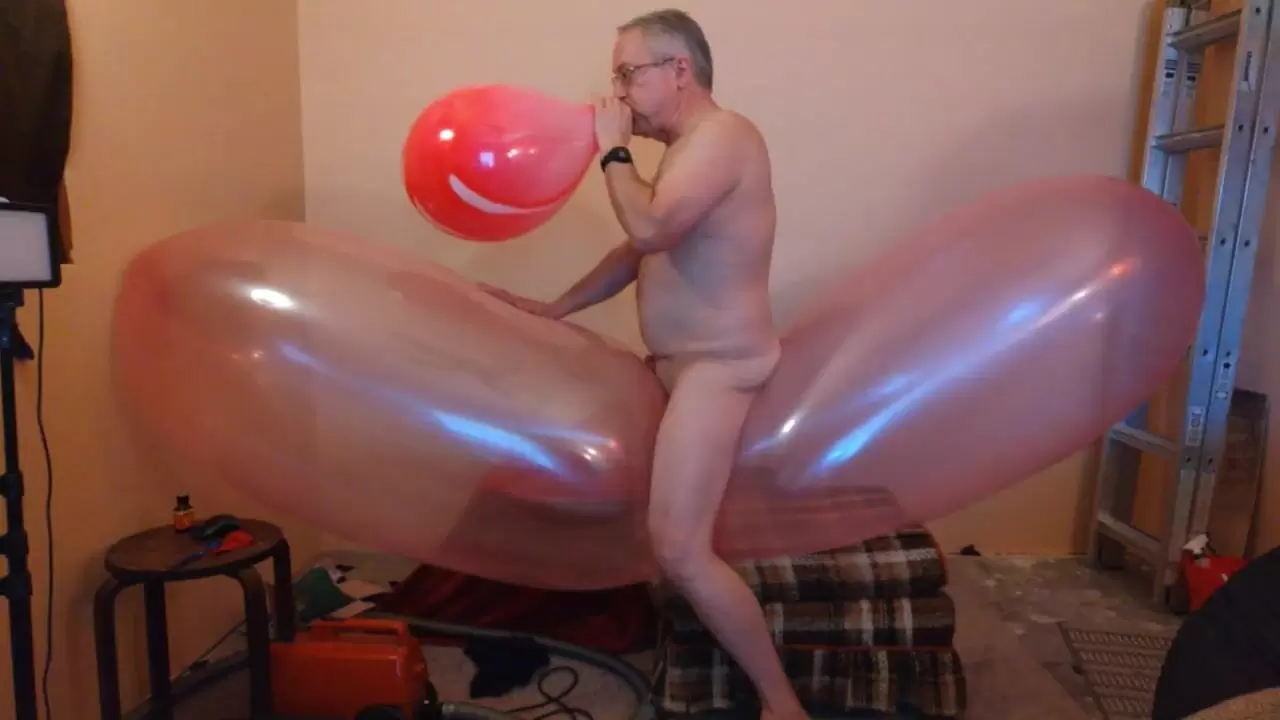 Balloonbanger 83) Ride Hump Pop Giant Blimp Balloon! watch online