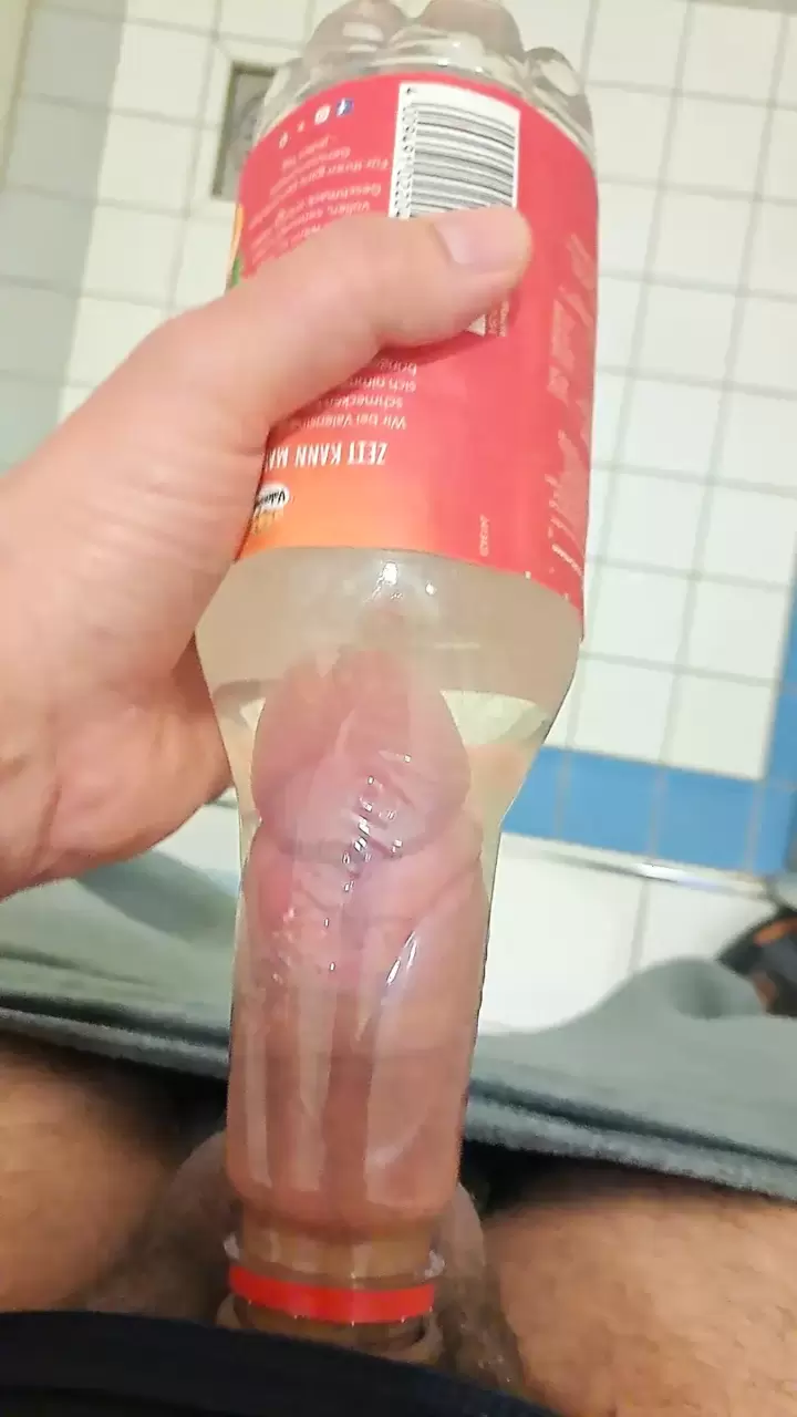 мастурбация бутылкой бесплатно (100) фото