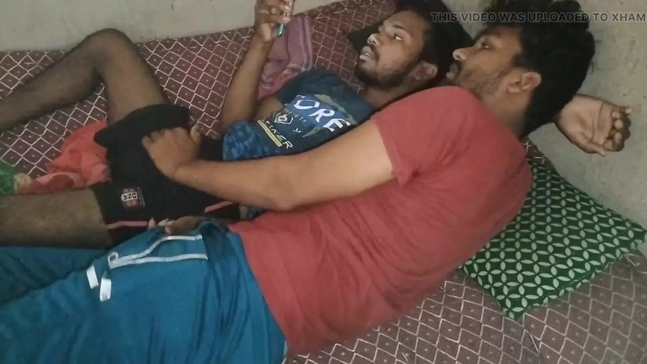 Pandra Saal Ka Ladka Ka Sex Video - Inexperienced College Students Hostel Room Watching Porn Video And  Masturbation Big Monster Desi Cook-Gay Movie in Private Room watch online